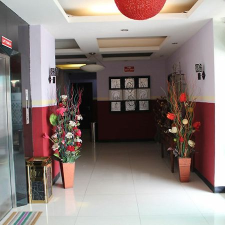 Hollywood Hotel Jacarta Exterior foto