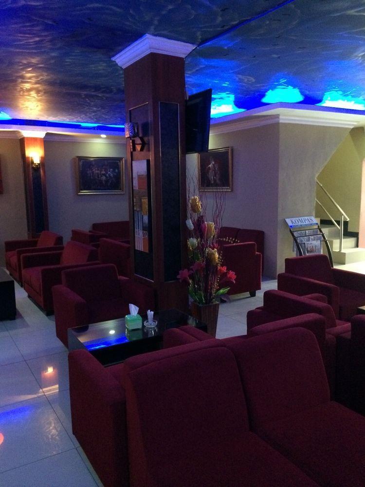 Hollywood Hotel Jacarta Exterior foto