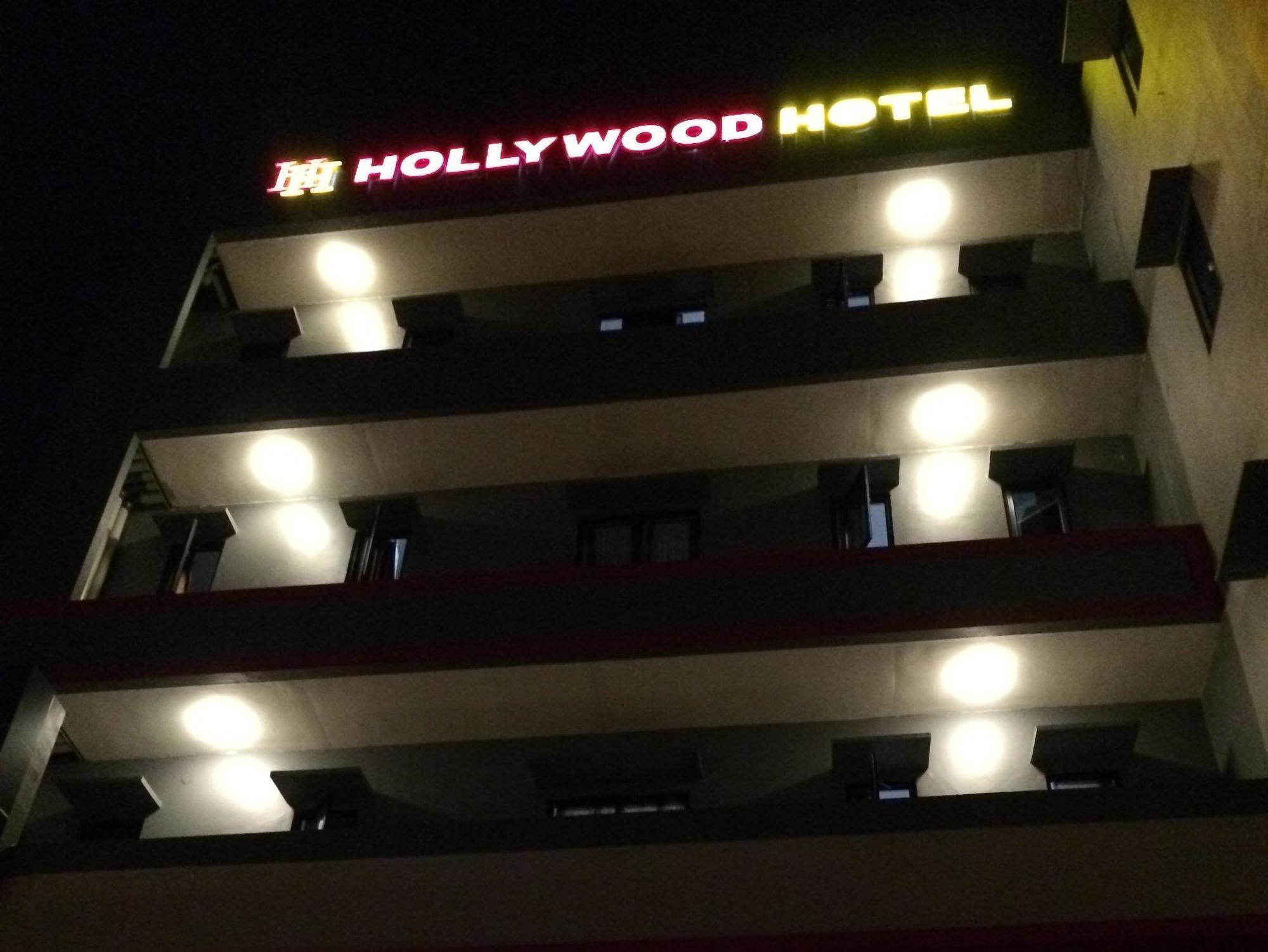 Hollywood Hotel Jacarta Exterior foto